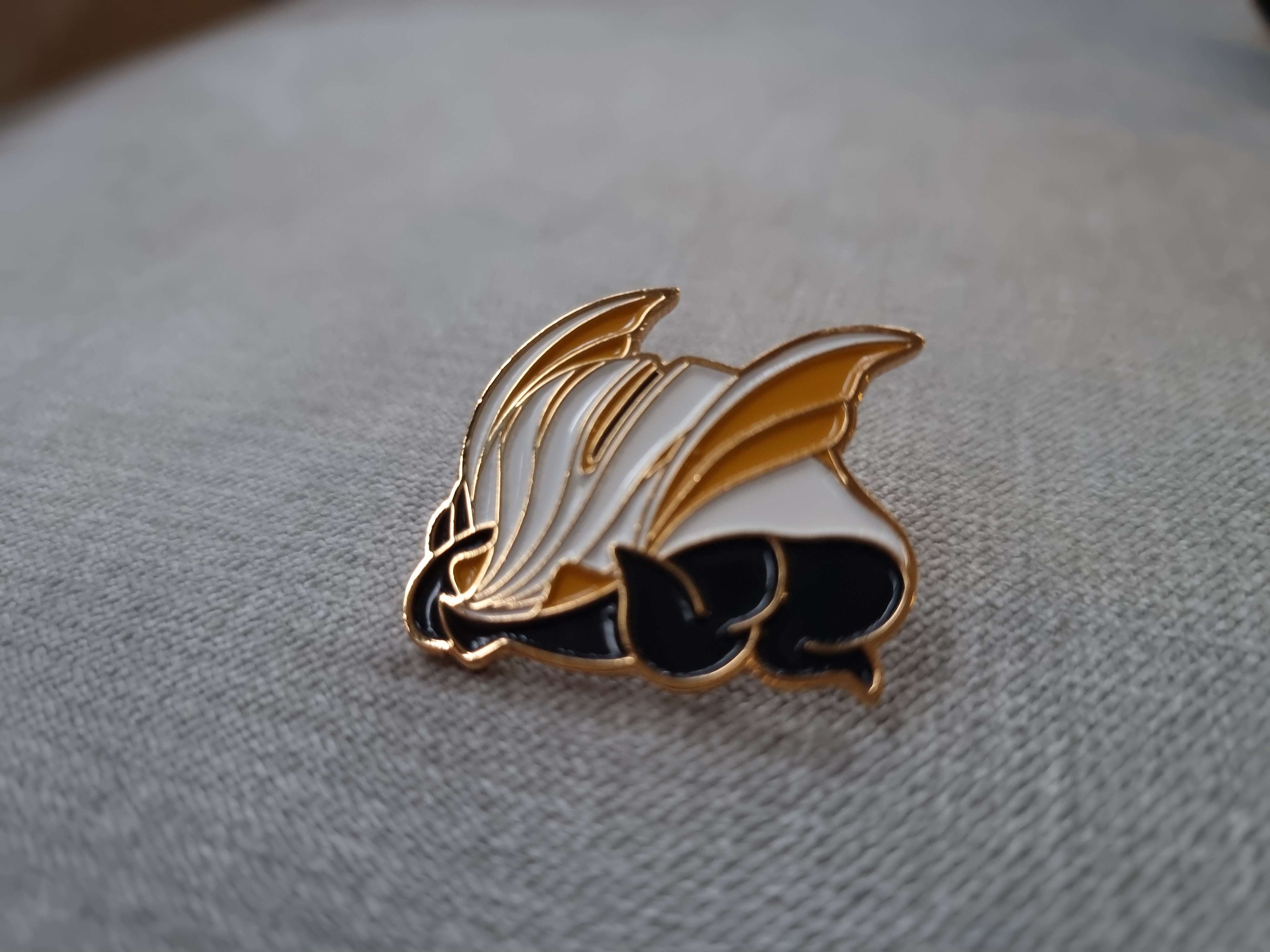 [Honkai Star Rail] S-S-S-Scared Warp Trotter Enamel Pin