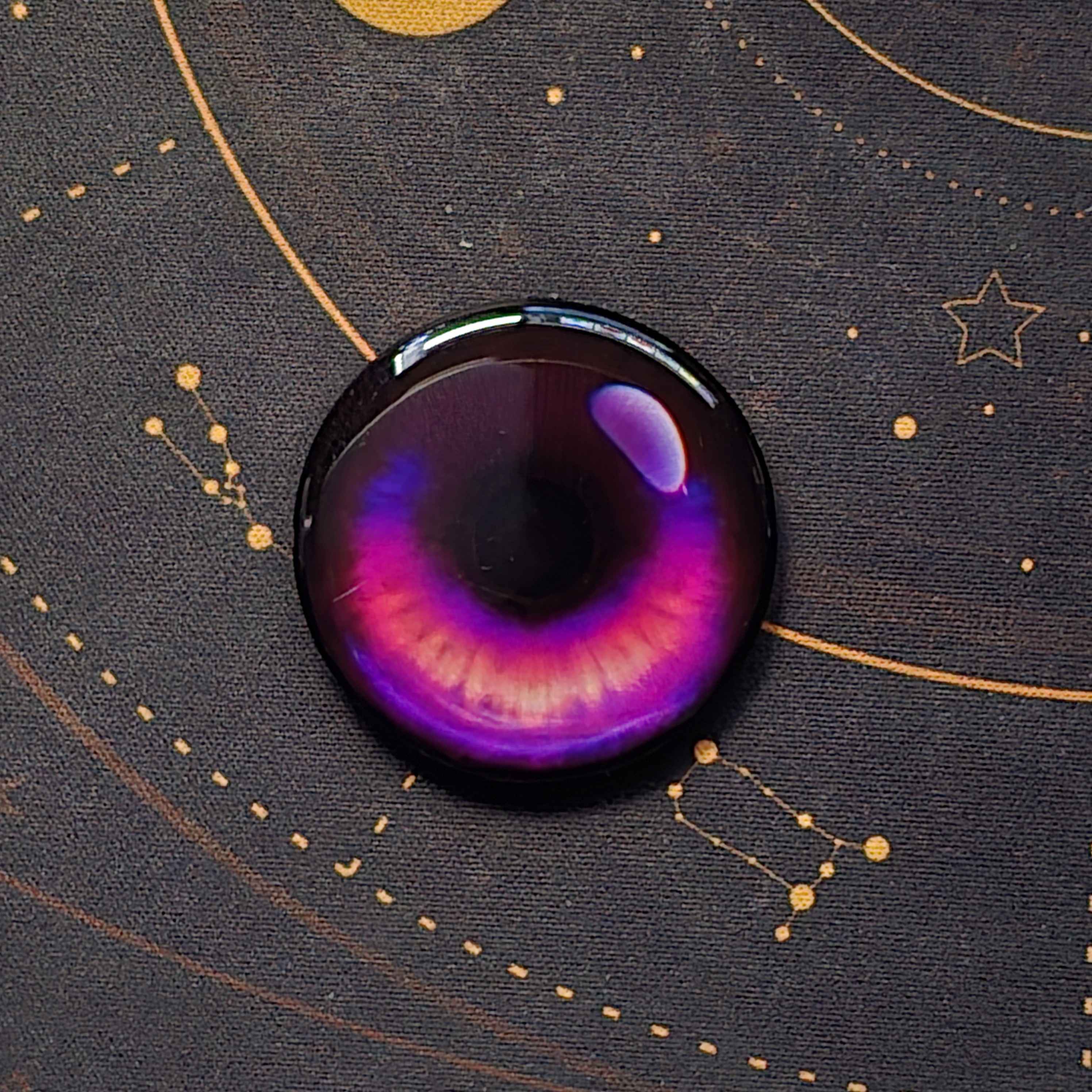 [Love and Deepspace] Caleb Eye Magnetic Pin